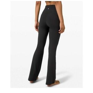 Lululemon GROOVE PANT nulu super high rise flare. Black size 6. Lightly worn.